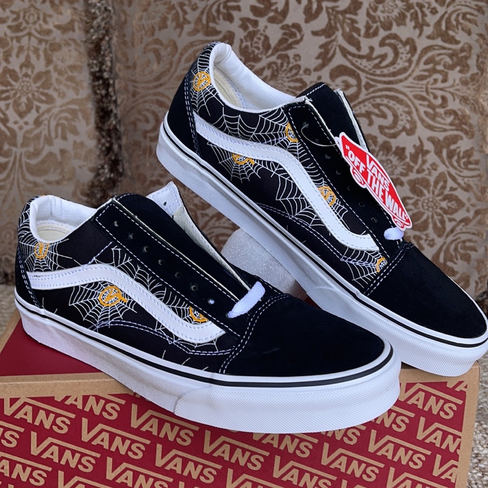 Vans WMNS Old Skool Printed Spider Web/Black Sneakers - Picture 8 of 16